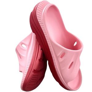 New Women’s Slide Sandals size 8.5 (39)